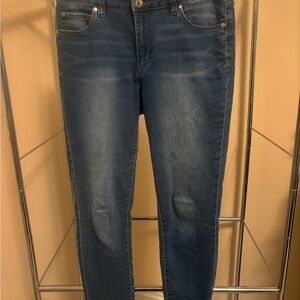 Tahari Dark Blue Skinny Jeans